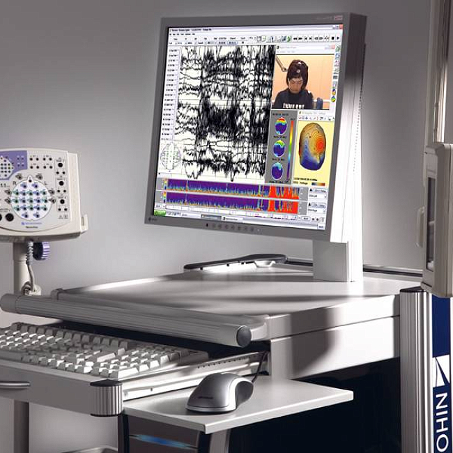 Электроэнцефалограф NEUROFAX EEG-1200K (Nihon Kohden)